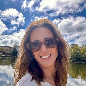 Meet your Posher, Amy✨💫